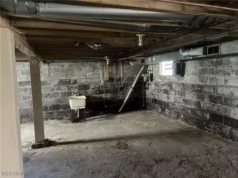 Other - 324 Elm St, Struthers, OH 44471 photo 8 of 18