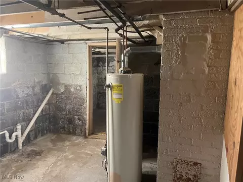 Other - 324 Elm St, Struthers, OH 44471 photo 10 of 18