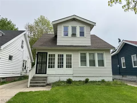 341 E 246th St, Euclid, OH 44123