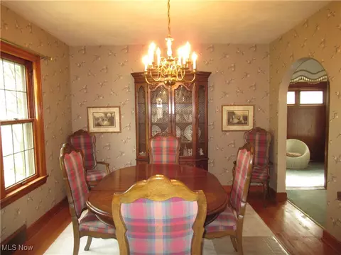 Dining - 64 S Cadillac Dr, Boardman, OH 44512 photo 2 of 4