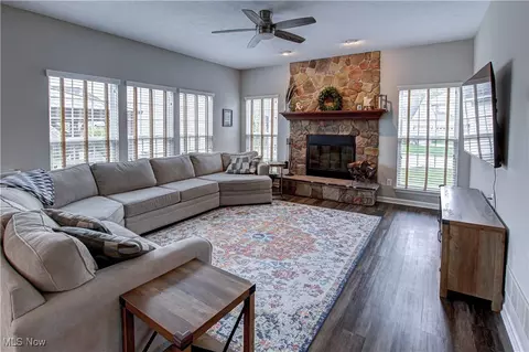 Living - 39075 Caistor Dr, Avon, OH 44011 photo 2 of 3