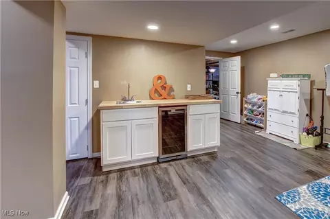 Entry Way - 39075 Caistor Dr, Avon, OH 44011 photo 4 of 4