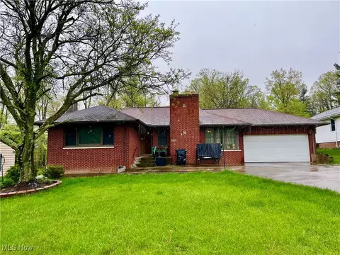 7840 Hi View Dr, North Royalton, OH 44133