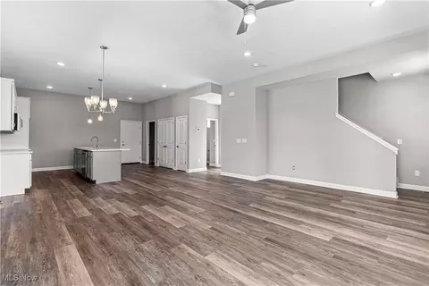360 Bascule Dr, Lorain, OH 44052 photo 8