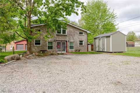 274 2nd St, Lake Milton, OH 44429