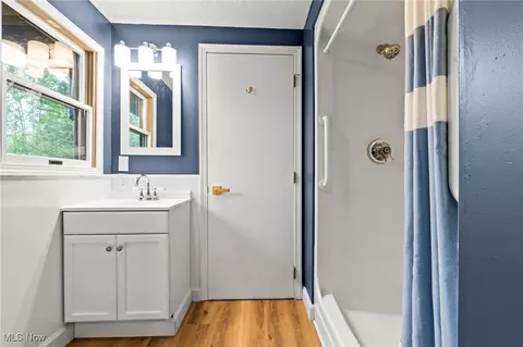 Bath - 3420 Shad Dr E, Mansfield, OH 44903 photo 6 of 6