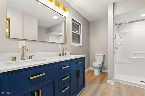 Bath - 3420 Shad Dr E, Mansfield, OH 44903 photo 1 of 6