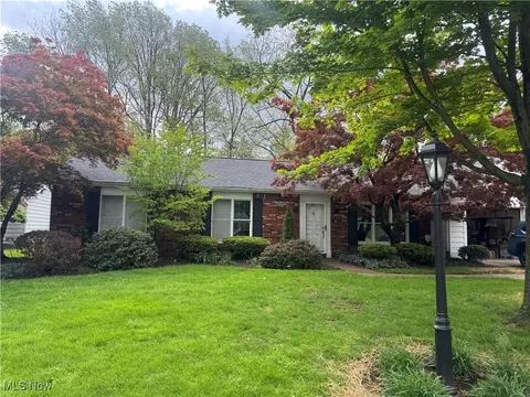 7200 Windsor Ln, Mentor, OH 44060