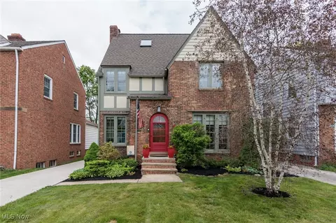 3777 Silsby Rd, University Heights, OH 44118