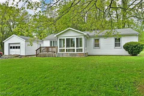 3138 Mccleary Jacoby Rd, Cortland, OH 44410