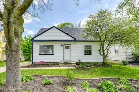 2881 12th St, Cuyahoga Falls, OH 44223