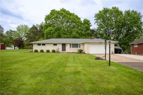 4150 Hyatt Ave NW, Massillon, OH 44646