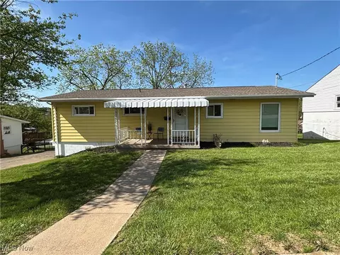 311 Taylor Ln, Saint Clairsville, OH 43950