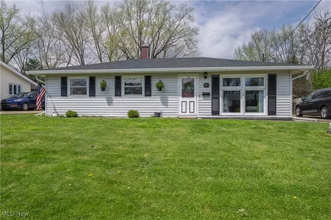 3351 Tanya Ave NW, Warren, OH 44485