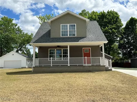 725 Mineral Springs Ave, Youngstown, OH 44511