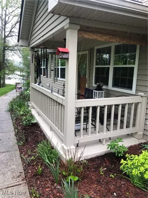 3552 Colony Hill Dr, Zanesville, OH 43701