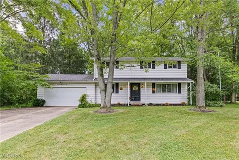 7675 Kathy Ln, Northfield, OH 44067