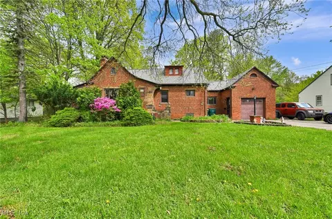 25855 Highland Rd, Richmond Heights, OH 44143