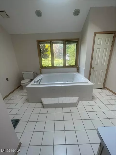 36212 Derby Downs Dr, Solon, OH 44139 photo 20