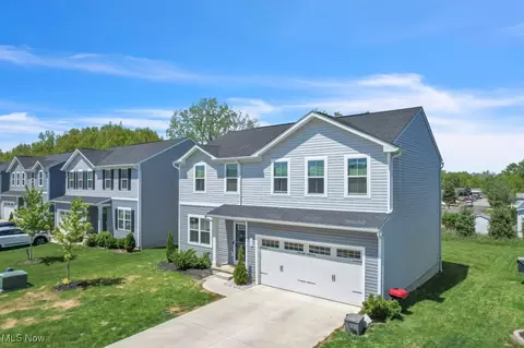 159 Wildflower Dr, Elyria, OH 44035 photo 4