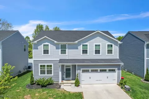 159 Wildflower Dr, Elyria, OH 44035
