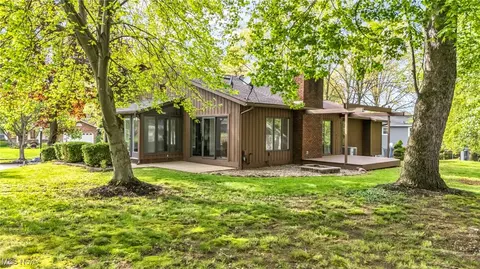 433 Herbert Rd, Akron, OH 44312 photo 22