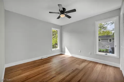433 Herbert Rd, Akron, OH 44312 photo 18