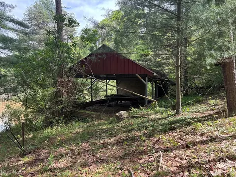 Exterior - 212 Rost Rd, Walker, WV 26180 photo 4 of 8