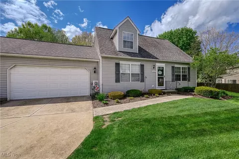 1976 Village Pkwy, Tallmadge, OH 44278