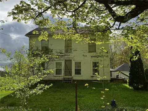 11836 Aquilla Rd, Chardon, OH 44024