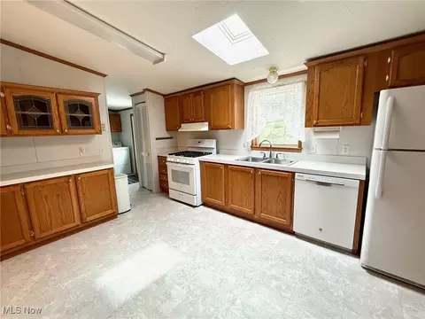 1060 Warren Chapel Rd, Fleming, OH 45729 photo 6