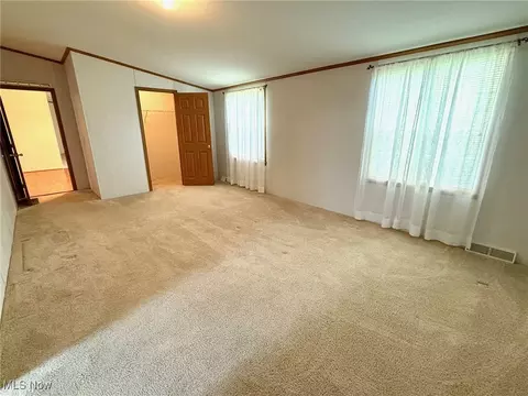 1060 Warren Chapel Rd, Fleming, OH 45729 photo 11