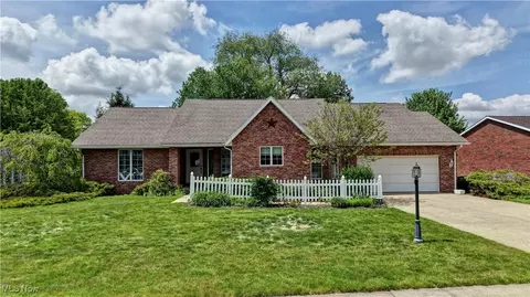 2148 Denise Dr NE, New Philadelphia, OH 44663