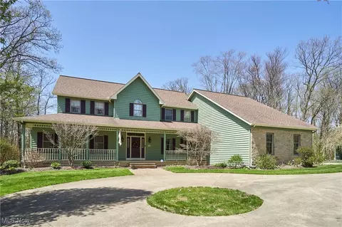 4212 Oviatt Rd, Richfield, OH 44286