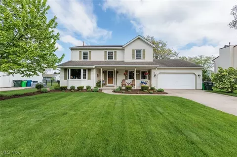 5161 White Pine Dr, Brunswick, OH 44212