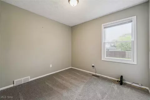 18 Lakeview Ct, Lagrange, OH 44050 photo 24