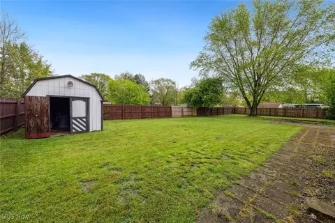 18 Lakeview Ct, Lagrange, OH 44050 photo 38