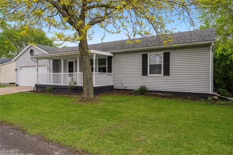 18 Lakeview Ct, Lagrange, OH 44050 photo 3