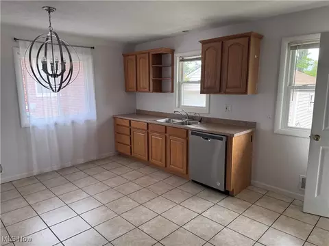 Kitchen - 1422 Lorimer Rd, Parma, OH 44134 photo 3 of 3