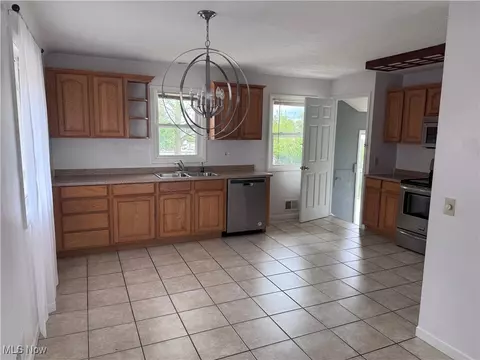 Kitchen - 1422 Lorimer Rd, Parma, OH 44134 photo 1 of 3