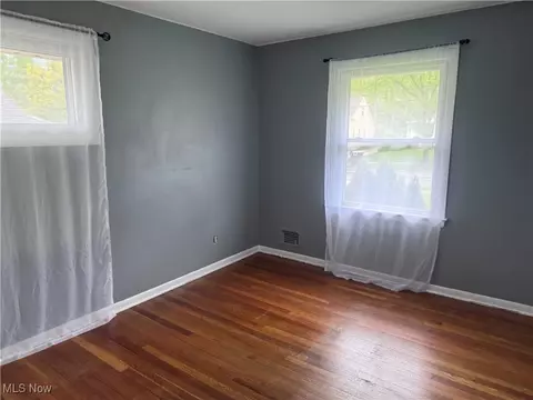 Bedroom - 1422 Lorimer Rd, Parma, OH 44134 photo 1 of 2