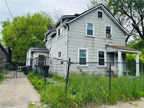 5202 Track Ave, Cleveland, OH 44127