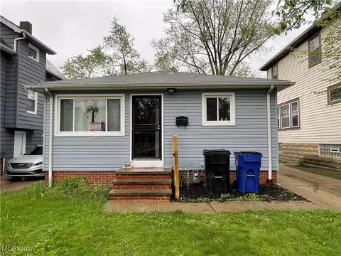 7713 Connecticut Ave, Cleveland, OH 44105