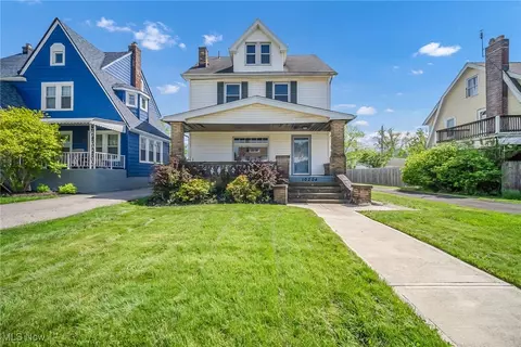 10204 Robinson Ave, Garfield Heights, OH 44125