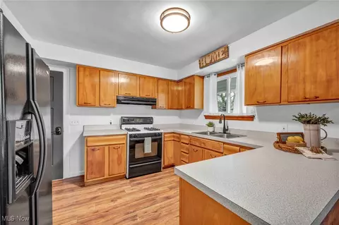 2025 W River Rd, Elyria, OH 44035 photo 8