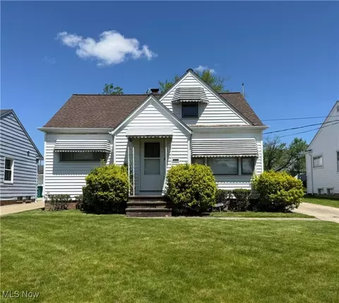 20607 Donny Brook Rd, Maple Heights, OH 44137