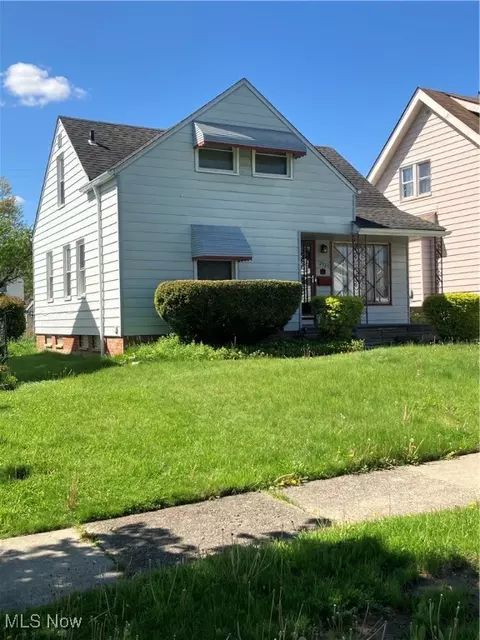 12924 Orme Rd, Garfield Heights, OH 44125 photo 2