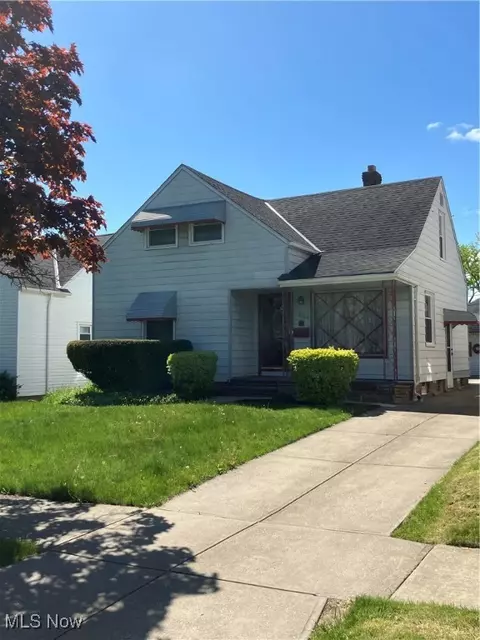 12924 Orme Rd, Garfield Heights, OH 44125