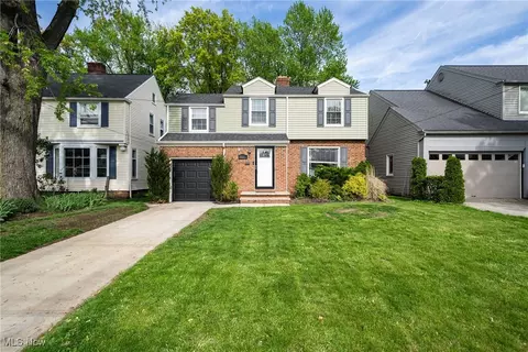 2531 Hampton Rd, Rocky River, OH 44116