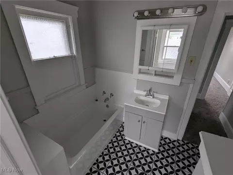 Bath - 906 Middle Ave, Elyria, OH 44035 photo 2 of 2